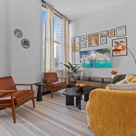 Indy Loft - Monument Circle - Sleeps 7 - Convention Walkable Apartment Индианаполис Екстериор снимка