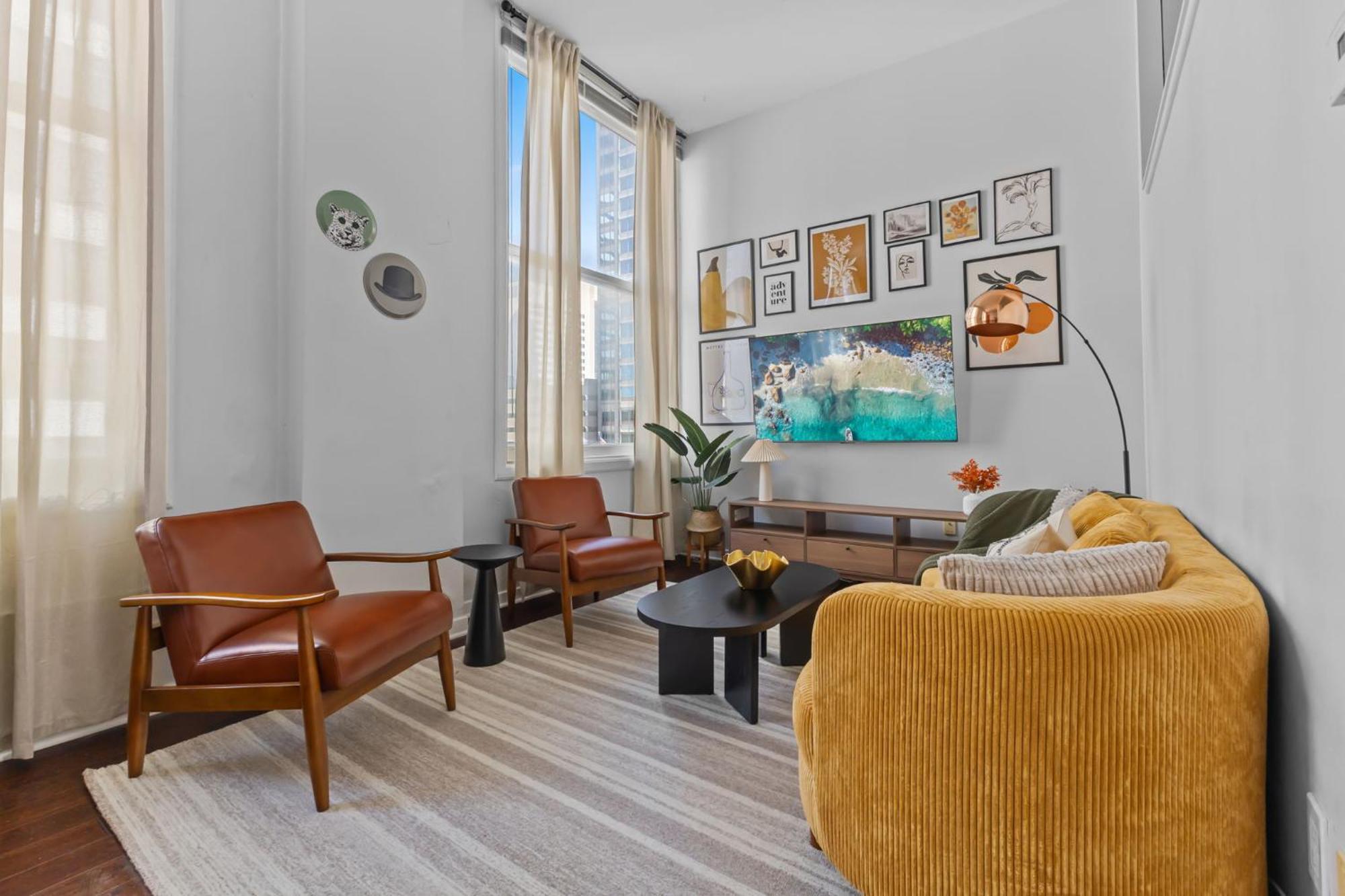 Indy Loft - Monument Circle - Sleeps 7 - Convention Walkable Apartment Индианаполис Екстериор снимка